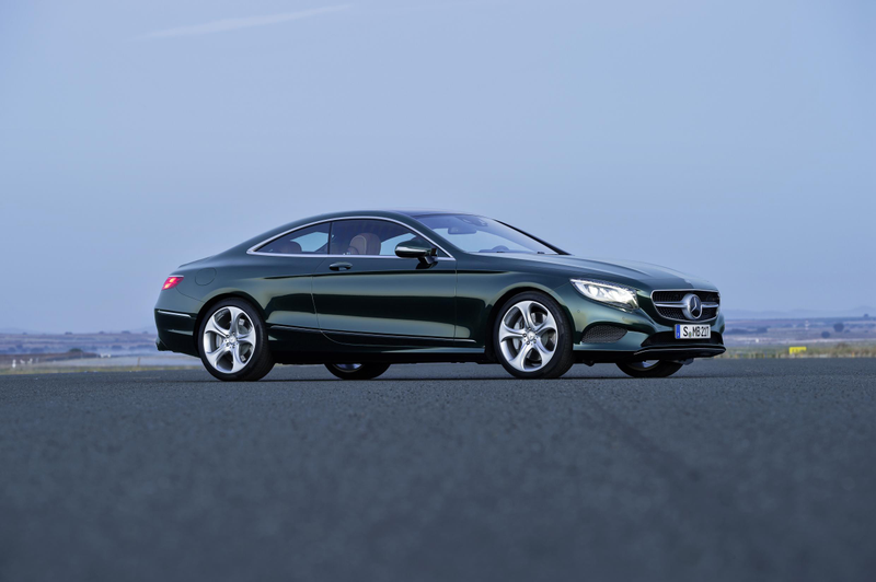 Illustration for article titled The 2015 Mercedes-Benz S-Class Coupe Has 47 Crystals In Its Headlights